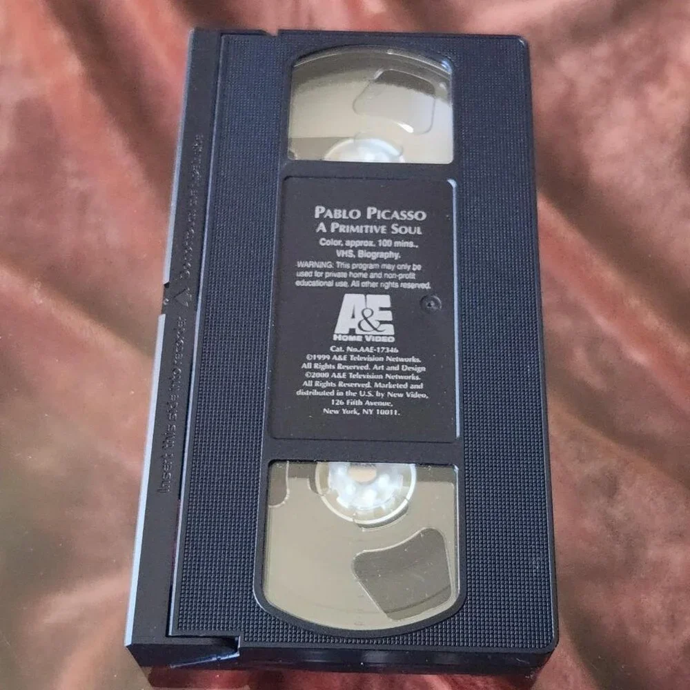 A&E's Biography Series - Pablo Picasso: A Primitive Soul VHS tape. (2000)